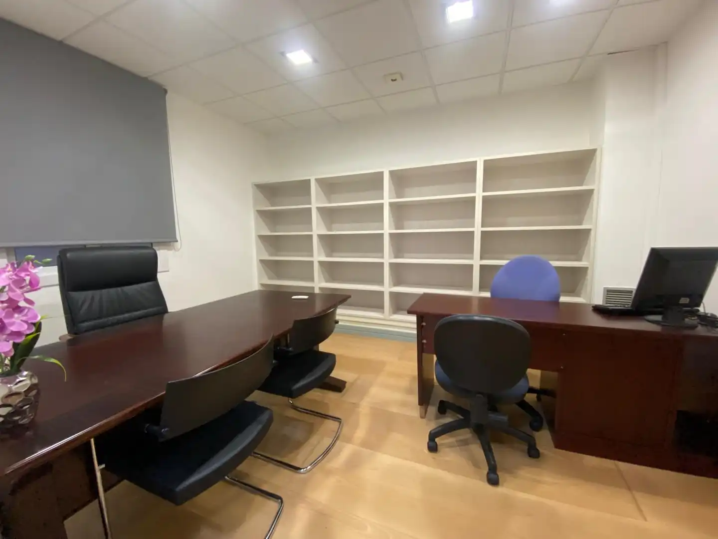 Büro zur Miete in Centre