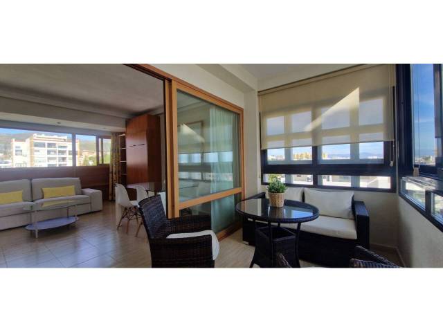 Piso en Alquiler en Puerto Marina