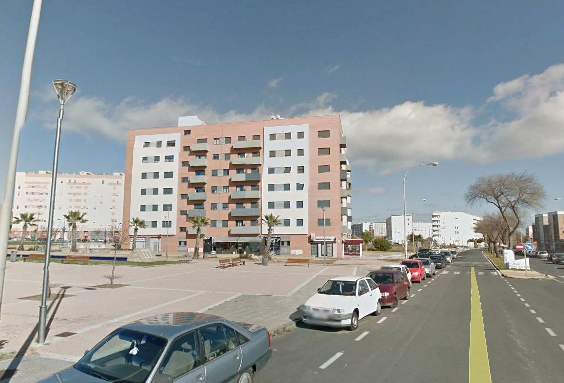Vista exterior de Garatge en venda en  Huelva Capital