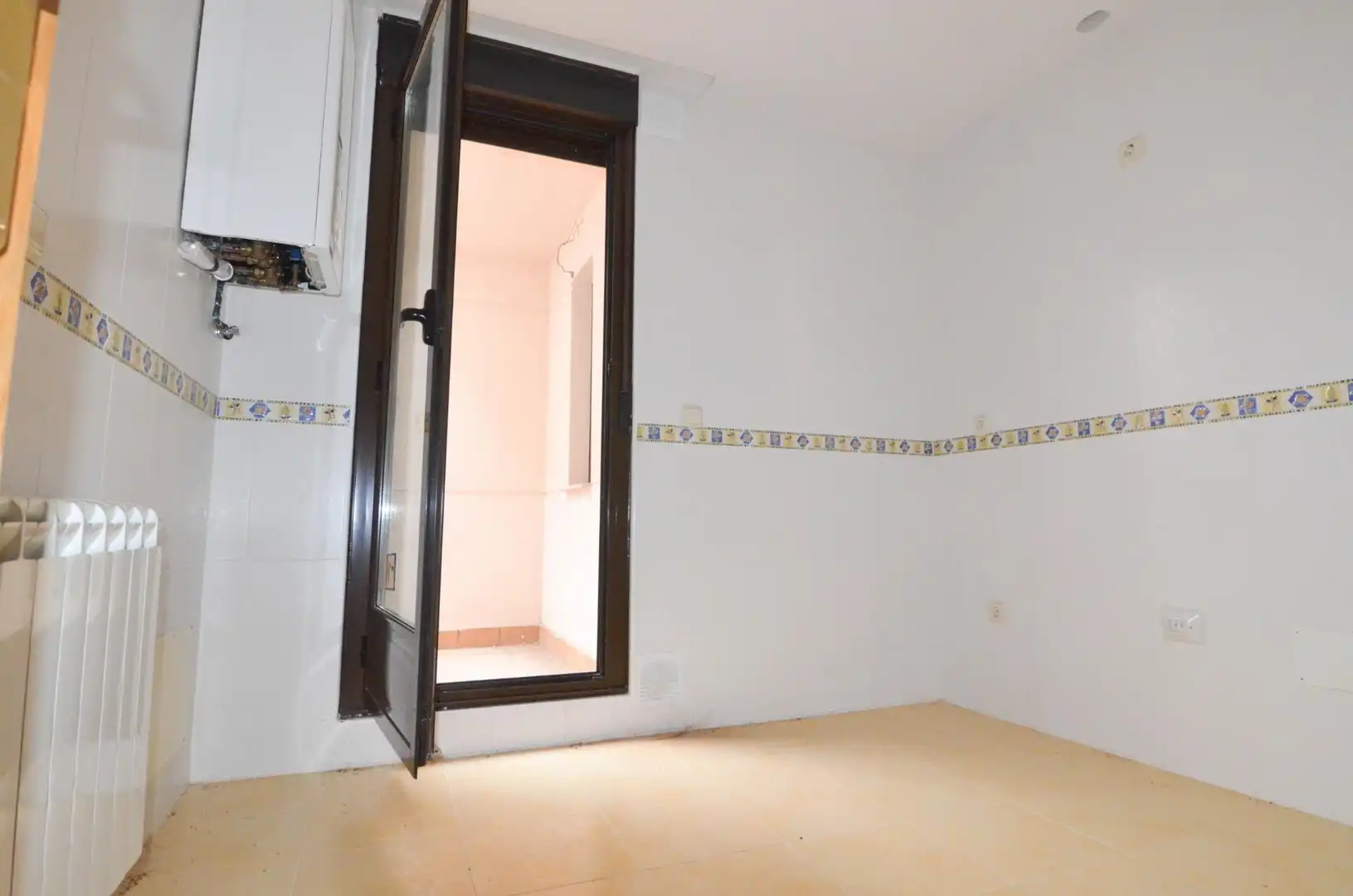 Bedroom of Flat for sale in La Fuente de San Esteban   with Heating, Storage room and Balcony