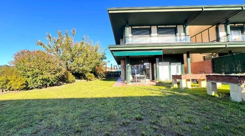 Foto 2 de Casa adosada en venta en Cotolino, Castro-Urdiales