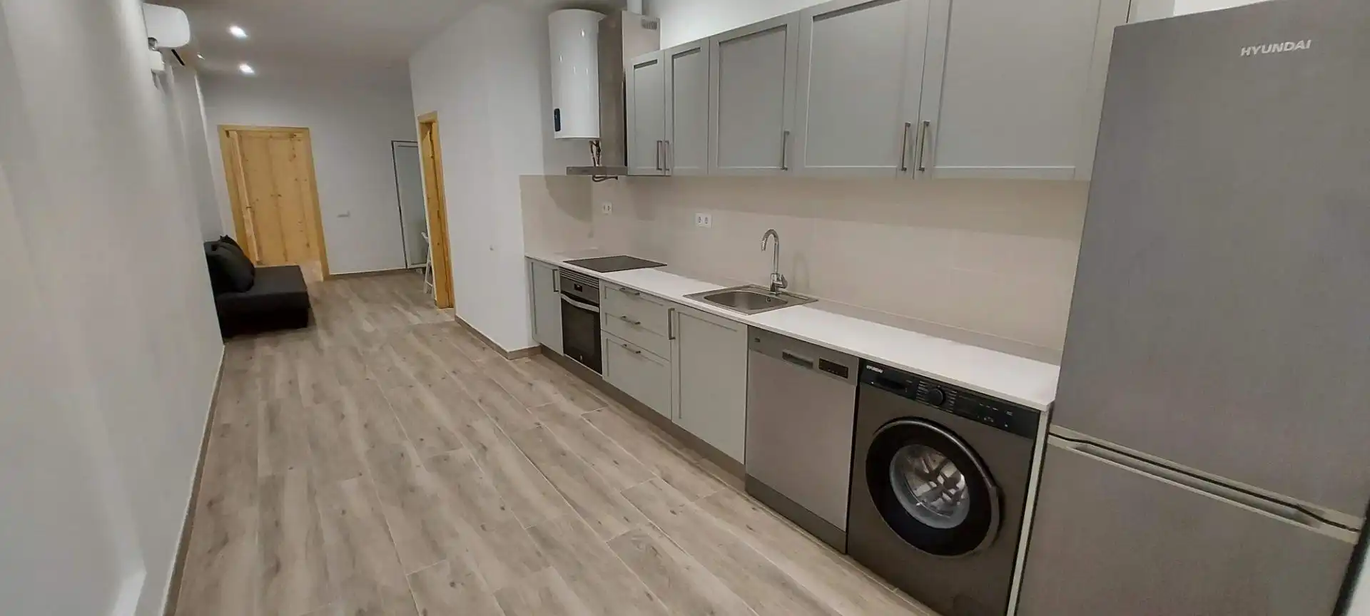 Cocina de Planta baja de alquiler en Barcelona con Aire acondicionado, Calefacción y Amueblado