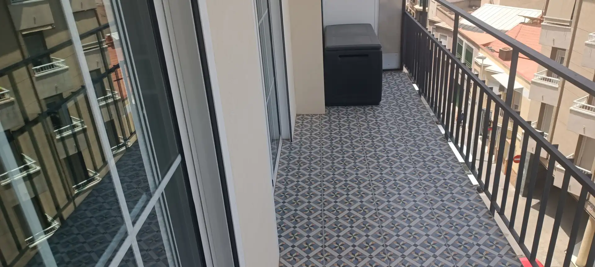 Flat for sale in Sector V