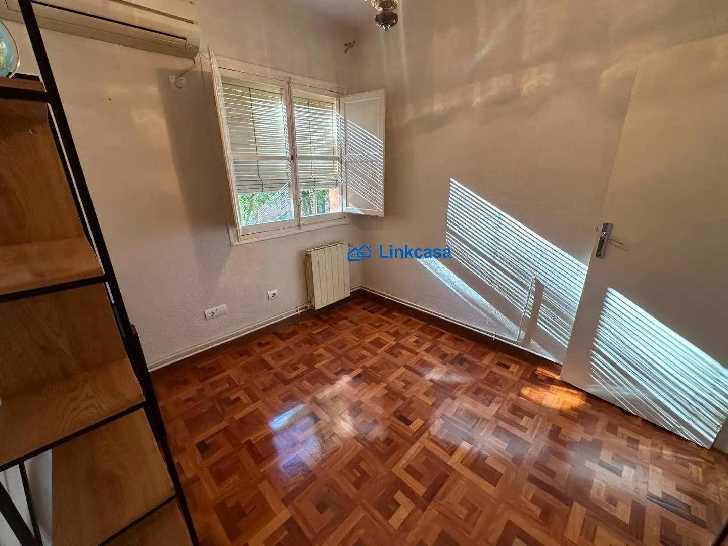 Piso en venta en Madrid con Calefacción, Parquet y Terraza