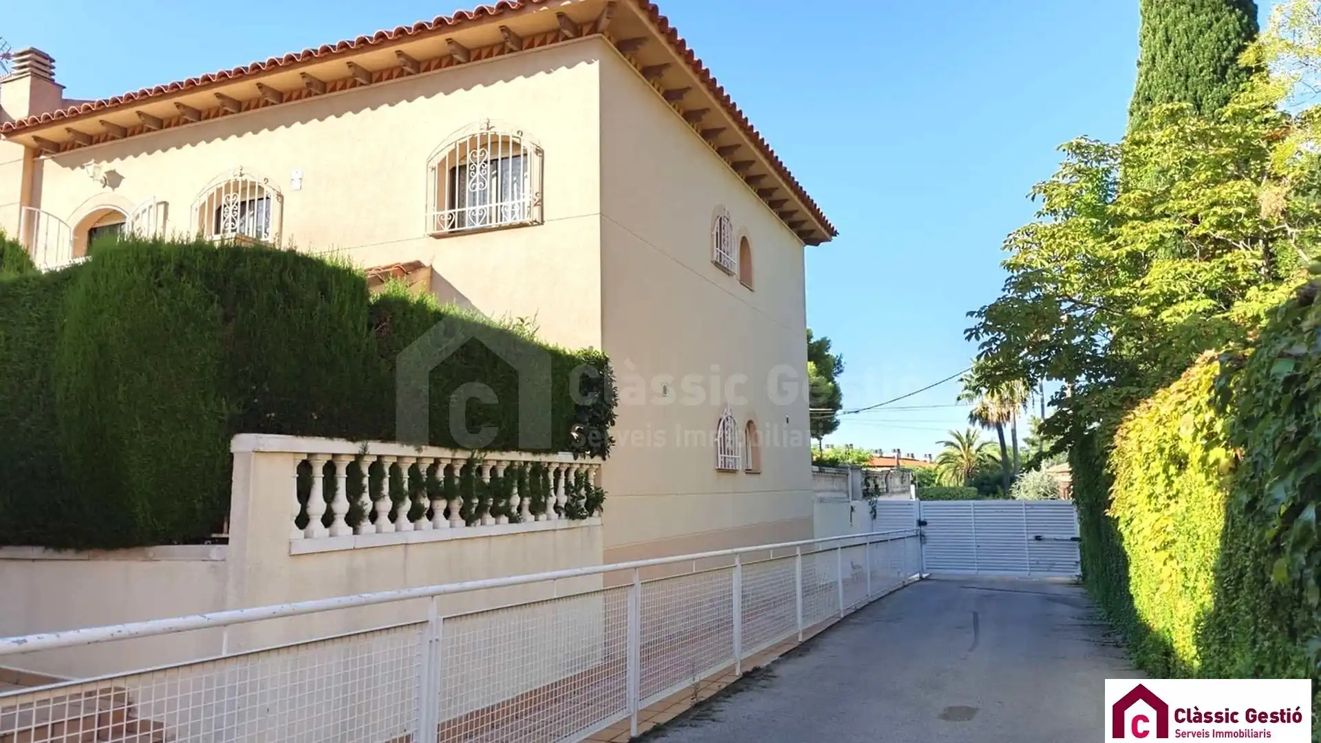 Casa con piscina in vendita a Roda de Barà
