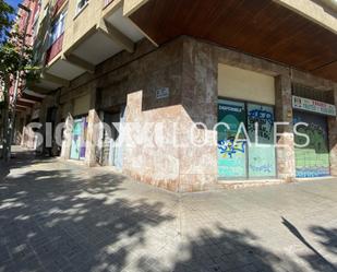 Vista exterior de Local en venda en L'Hospitalet de Llobregat