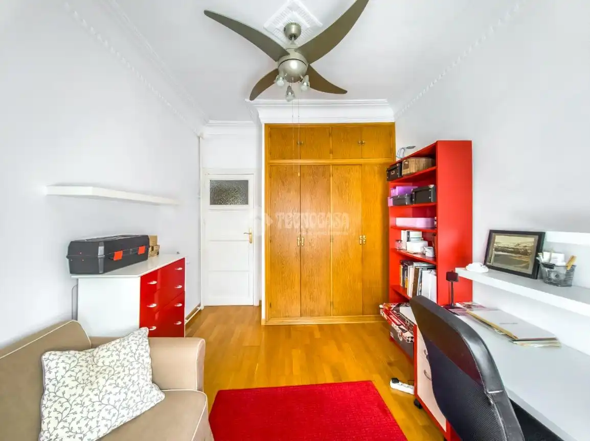 Schlafzimmer von Wohnung zum Verkauf in Madrid mit Klimaanlage, Heizung und Terrasse