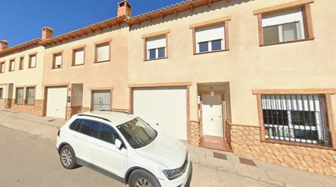 Se vende piso OKUPADO en Calle Marquesado 20 de Dólar, Granada.