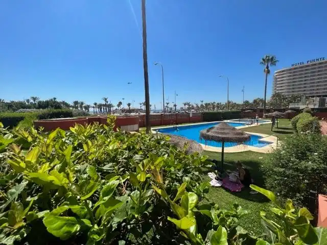 Piscina de Àtic en venda en Torremolinos amb Aire condicionat, Terrassa i Traster