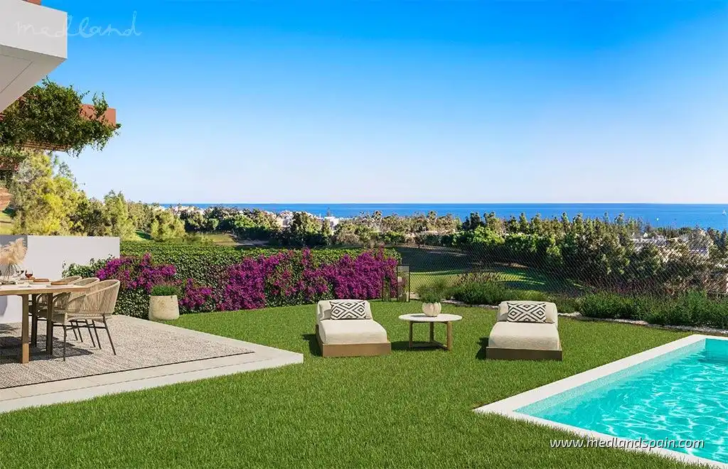 Casa adosada en venta en El Faro de Calaburra - Chaparral