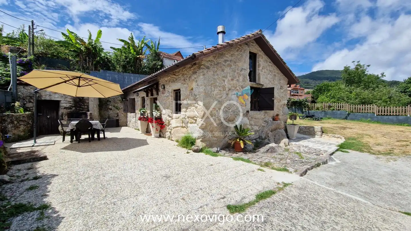 Vista exterior de Casa o chalet en venta en Moaña con Jardín privado, Terraza y Amueblado