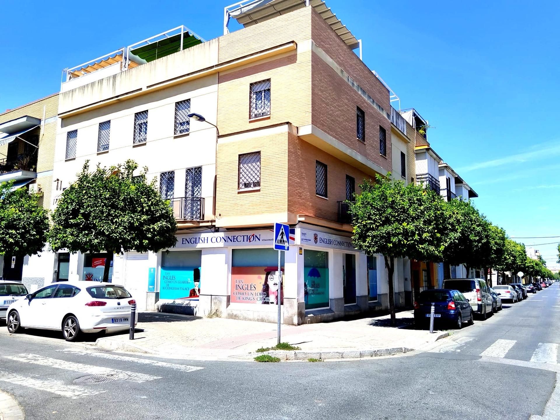 Vista exterior de Dúplex de lloguer en  Sevilla Capital amb Aire condicionat, Calefacció i Terrassa