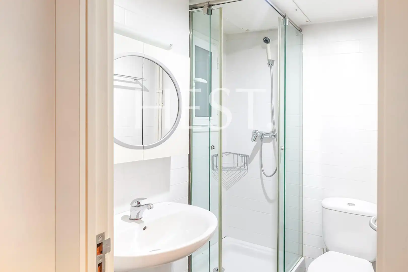 Baño de Piso en venta en Barcelona con Aire acondicionado, Calefacción y Jardín privado