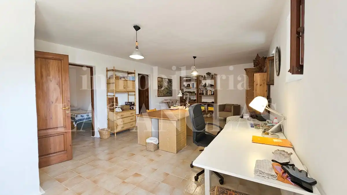 Sala d'estar de Finca rústica en venda en Santa Eulària des Riu amb Calefacció, Terrassa i Traster