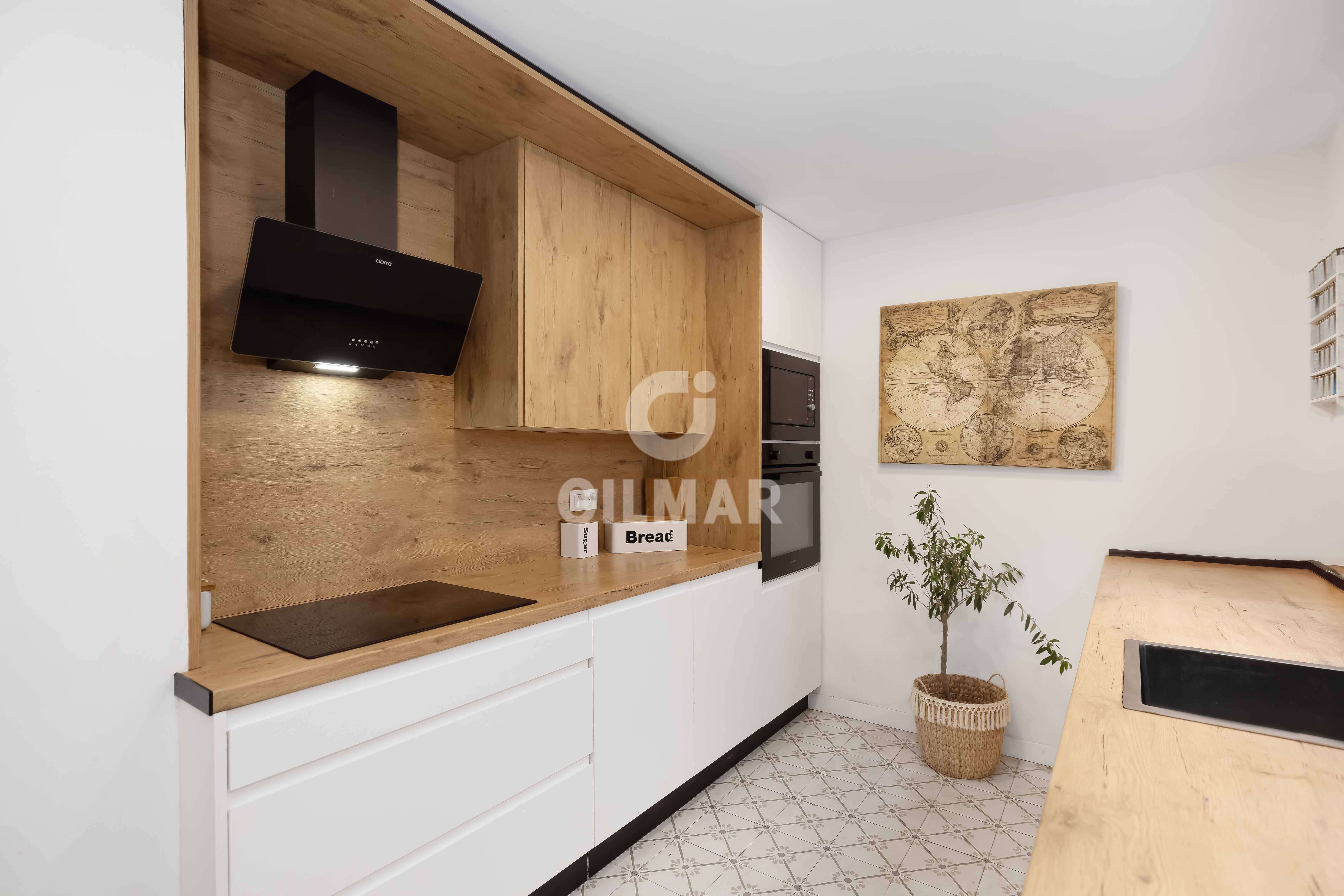 Cuina de Casa adosada en venda en Benalmádena amb Calefacció i Moblat