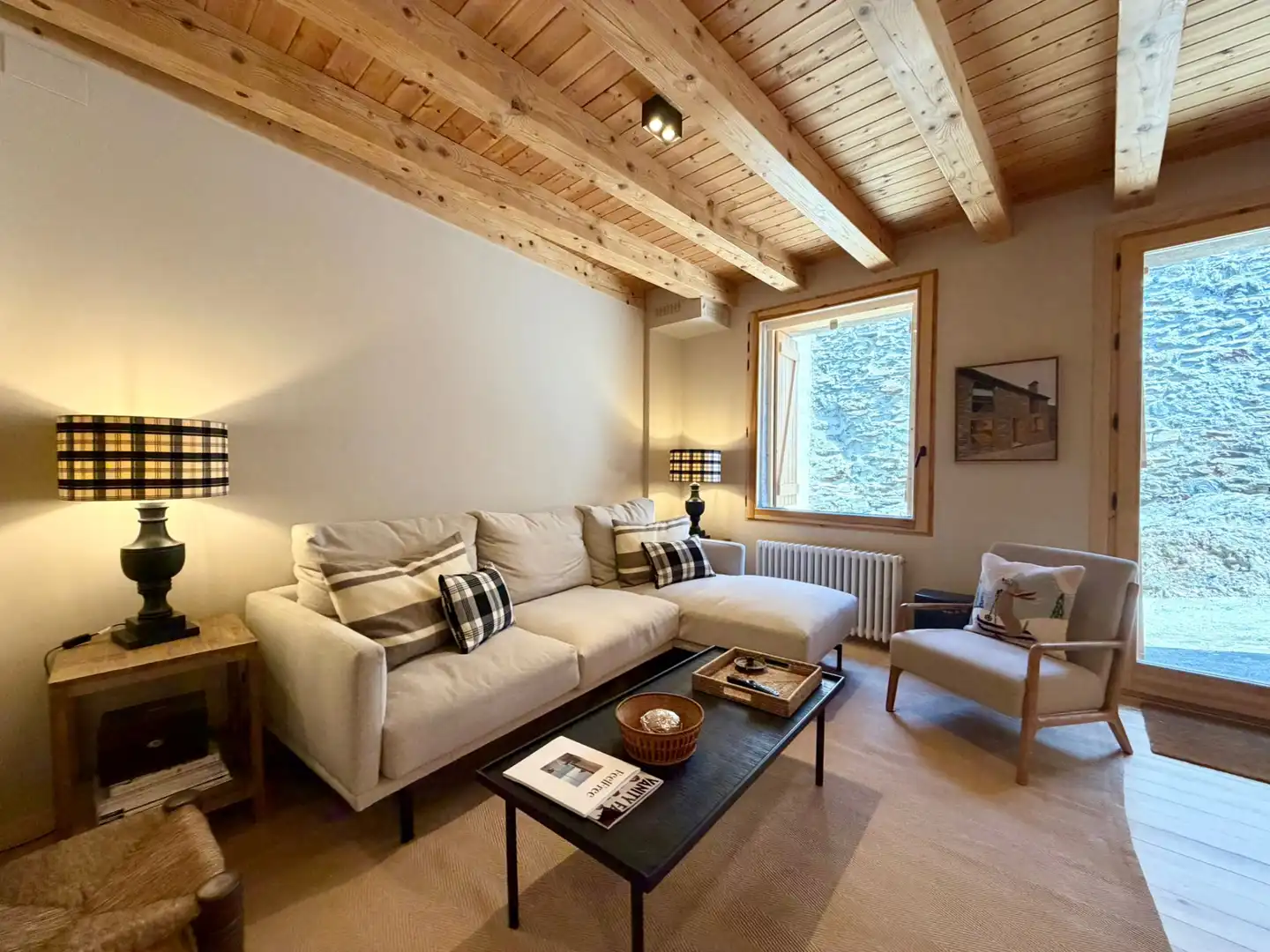 Sala d'estar de Casa adosada en venda en Es Bòrdes amb Parquet i Terrassa