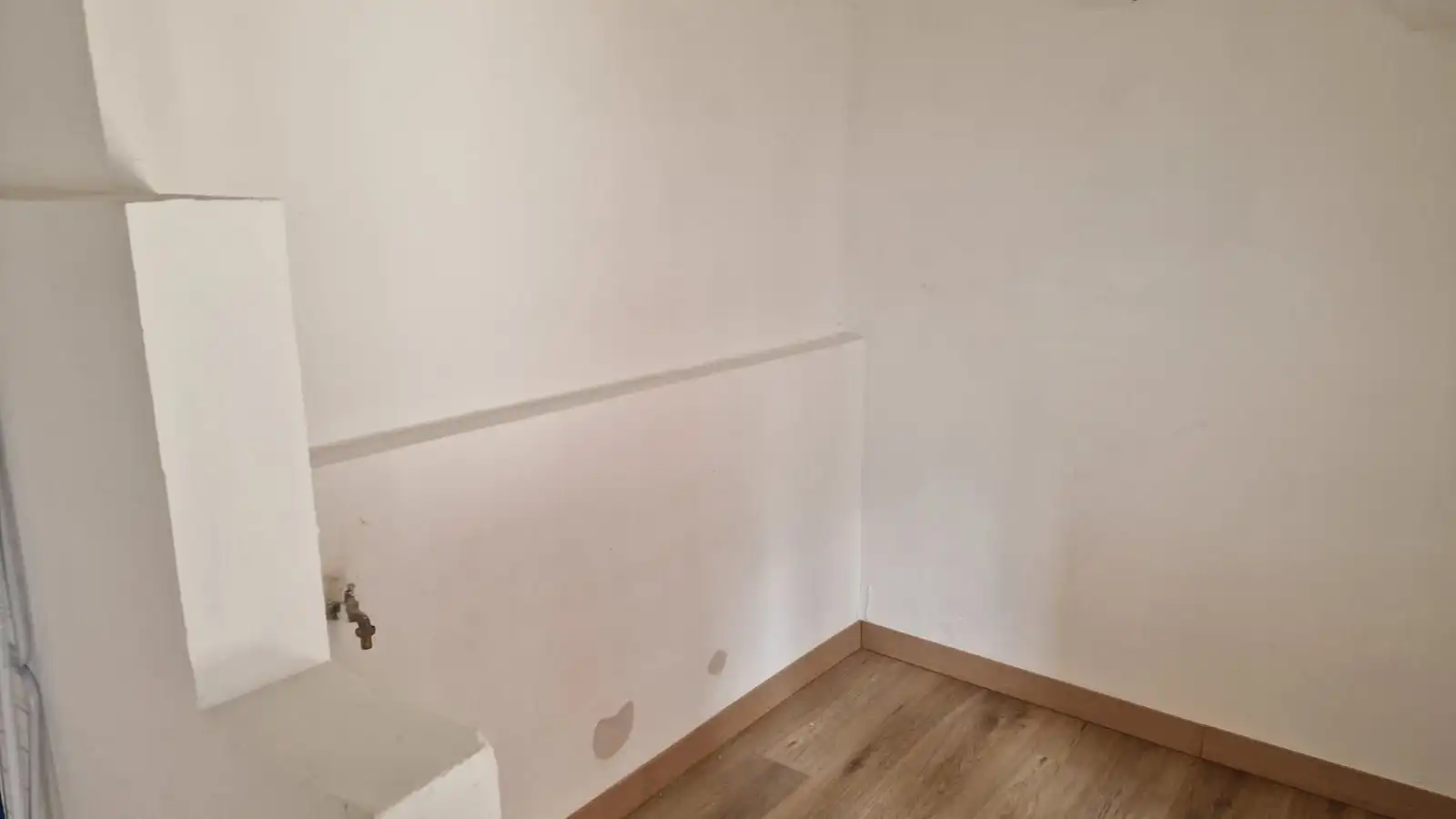 Buildings for sale in Barcelona