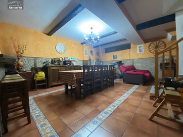 Reihenhaus mit Balkon zum Verkauf in Imaginalia - Llanos del Águila