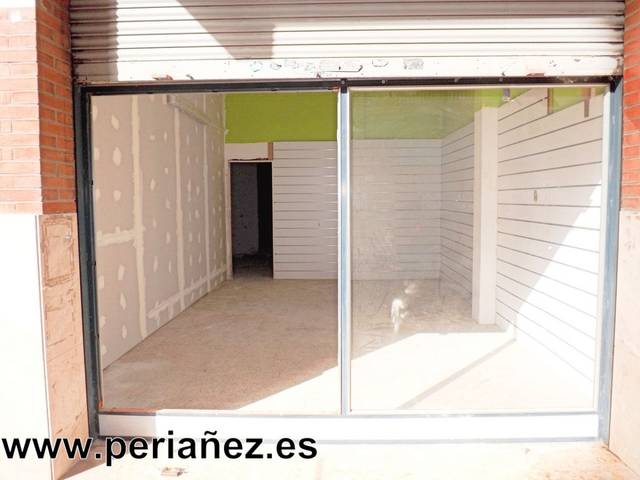 Local comercial en Alquiler en Estruch - Eixample