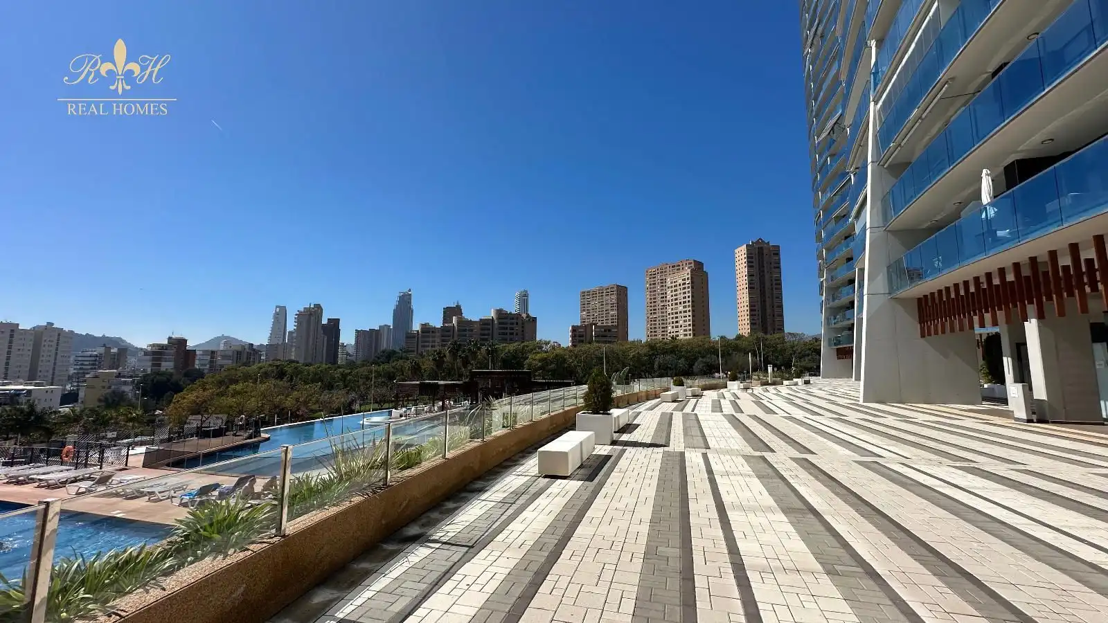 Exterior view of Flat for rent in Benidorm  with Air Conditioner, Heating and Terrace