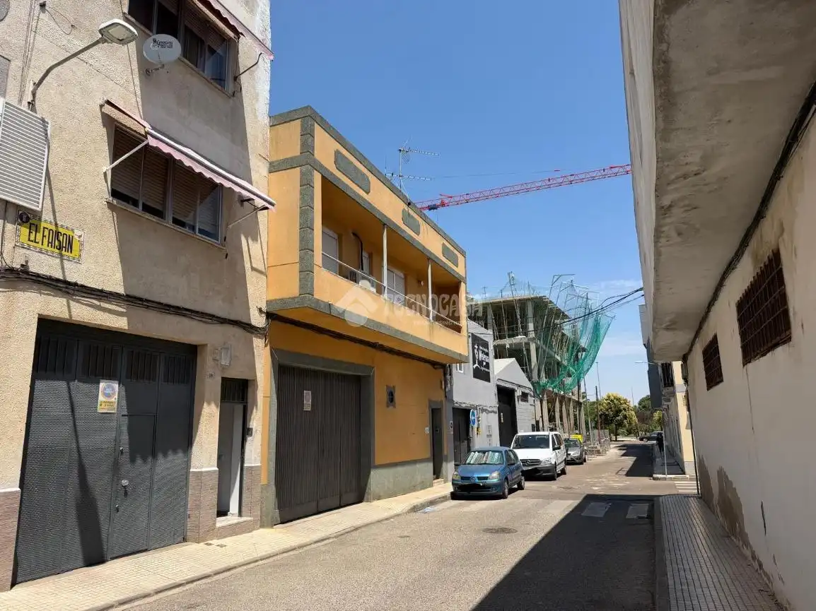 Exterior view of Buildings for sale in Badajoz