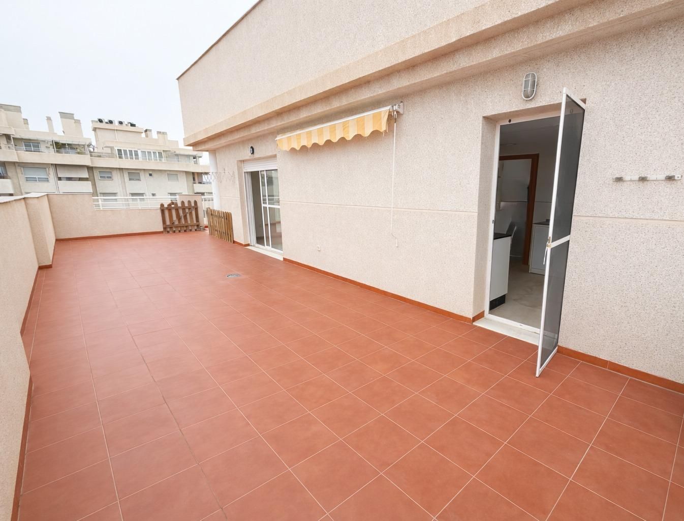 Terraza de Ático en venta en Águilas con Aire acondicionado, Terraza y Trastero