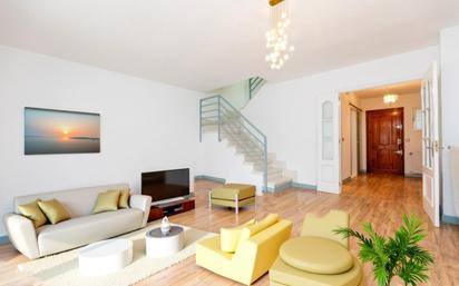 Living room of Single-family semi-detached for sale in Getafe  with Heating, Terrace and Community pool