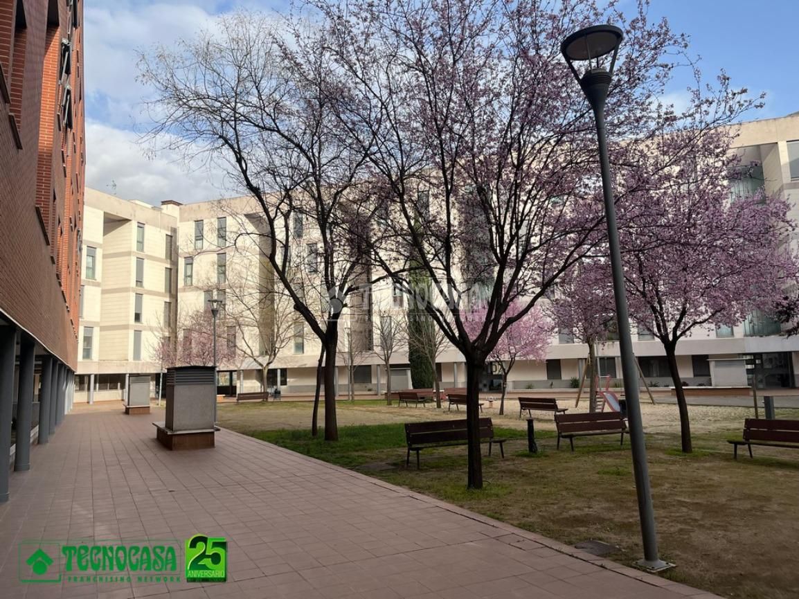 Vista exterior de Piso en venta en Ciudad Real Capital con Calefacción