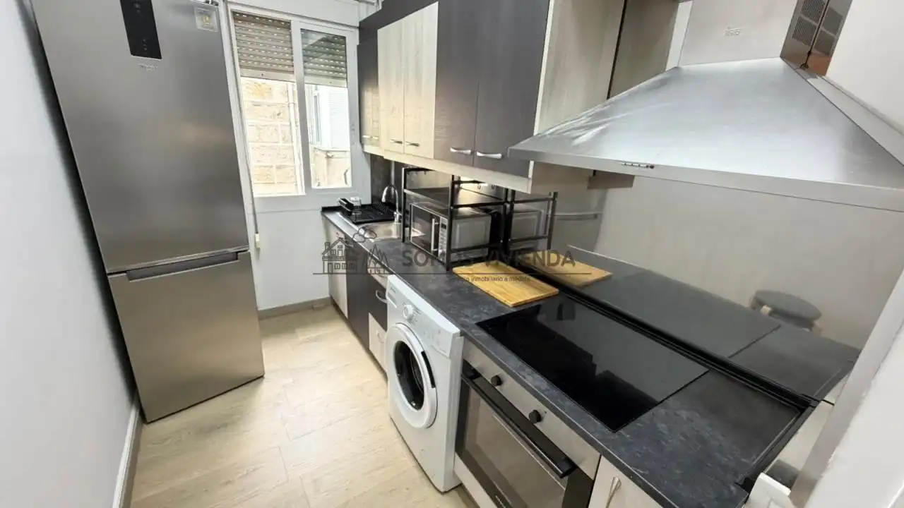 Cocina de Piso de alquiler en Ourense Capital  con Calefacción y Amueblado