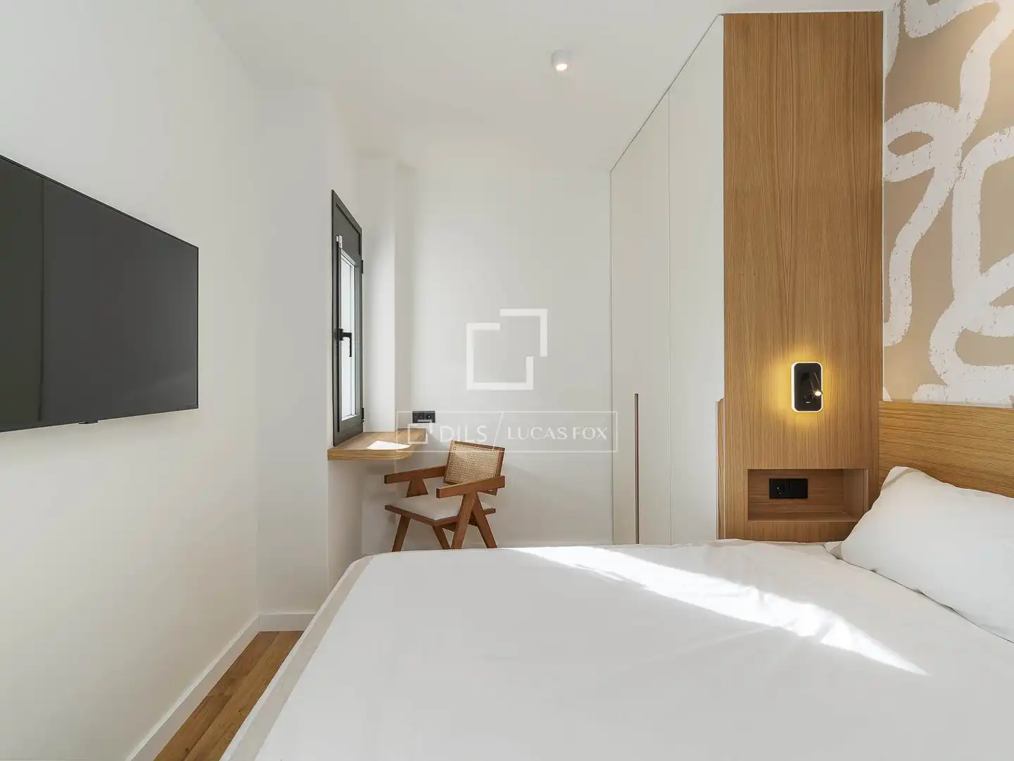 Bedroom of Flat for sale in Barcelona  with Air Conditioner, Heating and Parquet flooring