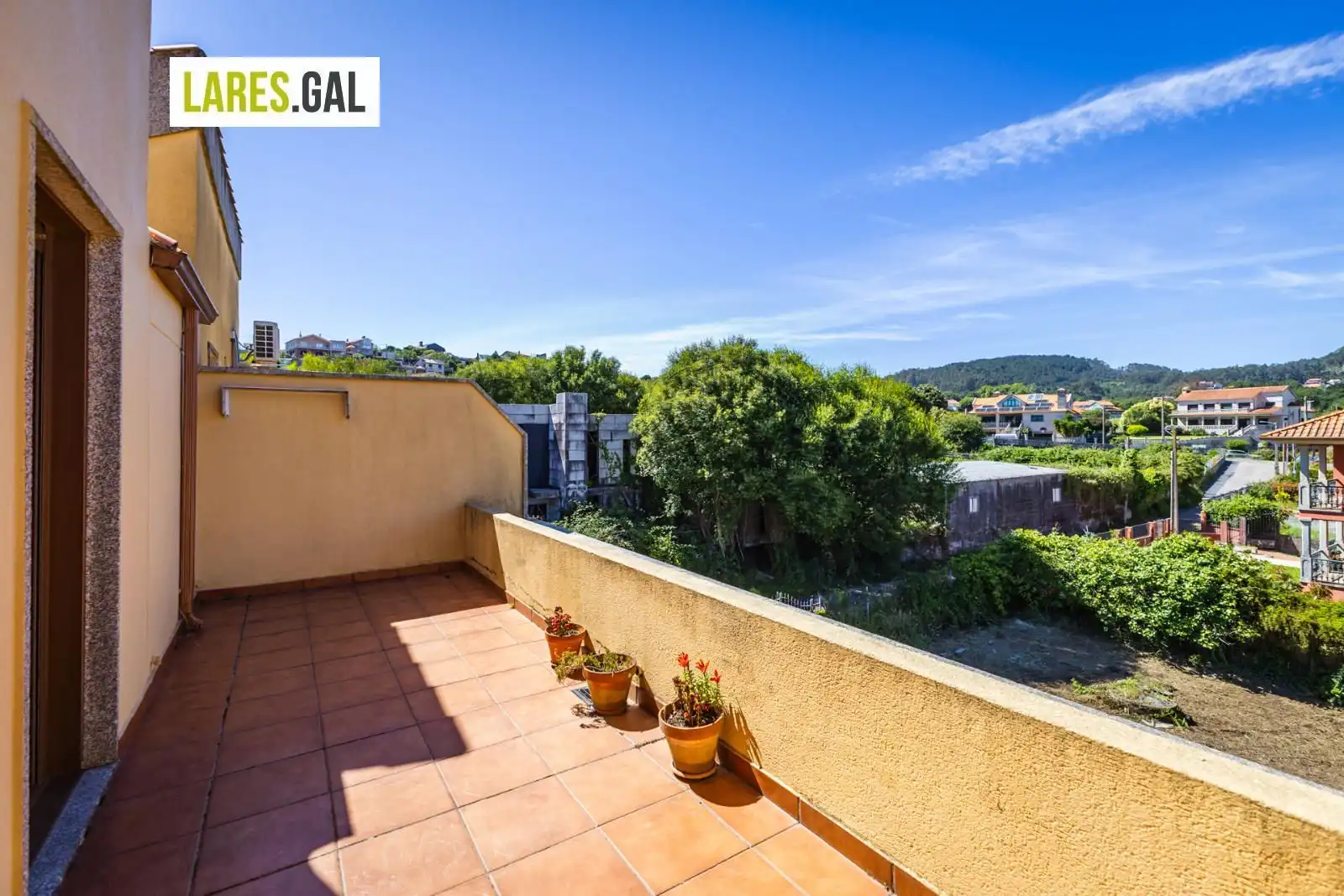 Terrasse von Einfamilien-Reihenhaus zum Verkauf in Cangas  mit Heizung, Terrasse und Abstellraum