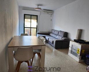 Living room of Flat to rent in Tomares  with Air Conditioner and Balcony