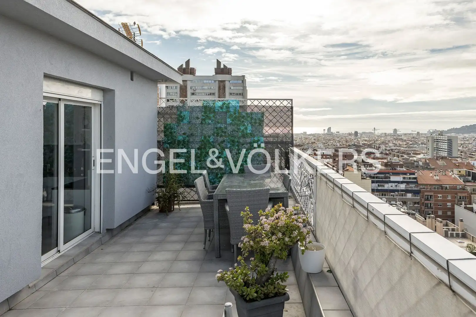 Terrasse von Dachboden zur Miete in Barcelona mit Klimaanlage, Heizung und Parkett