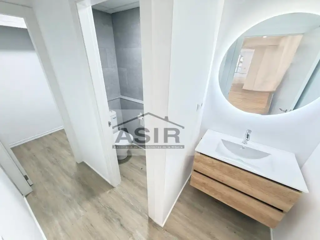 Badezimmer von Büro zur Miete in Alzira