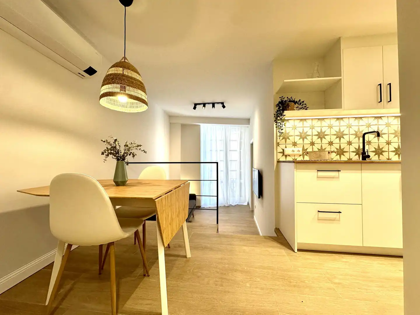 Cocina de Piso de alquiler en Vic con Calefacción, Amueblado y Horno