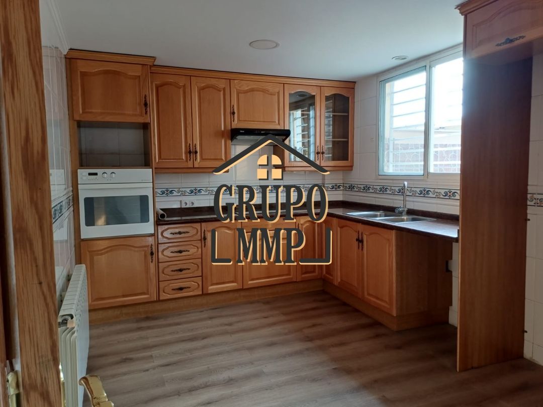 Casa adosada en venta en Centro