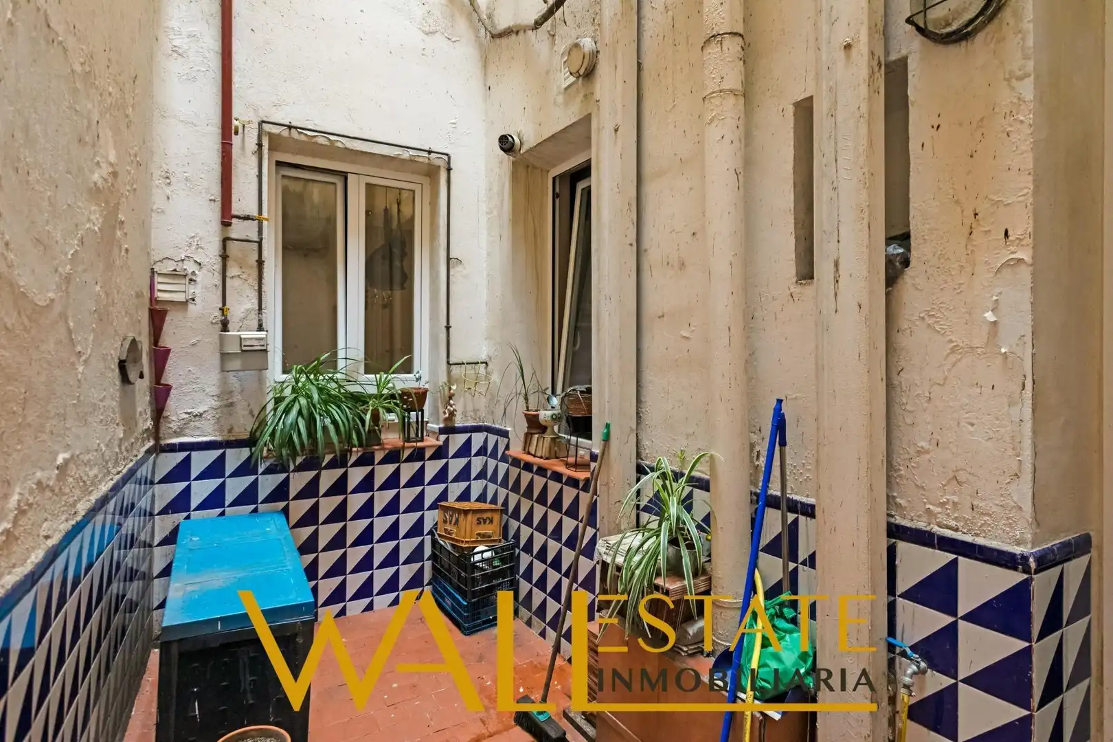 Vista exterior de Planta baja en venta en Madrid con Calefacción