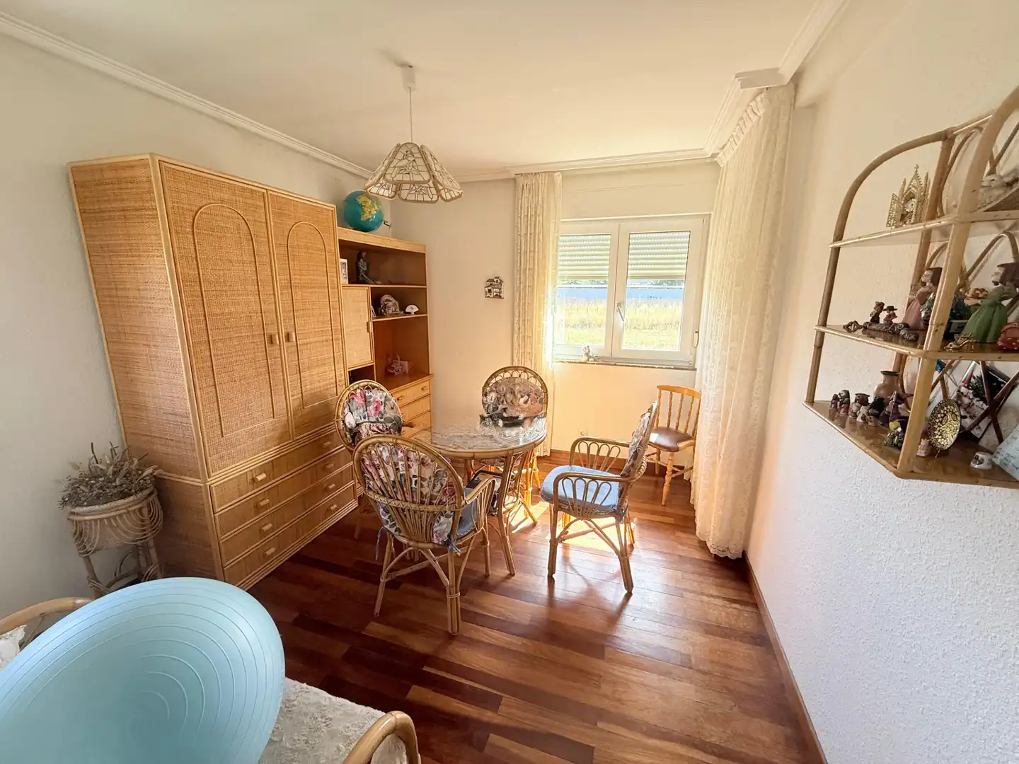 Bedroom of Houses for sale in León Capital   with Heating, Private garden and Parquet flooring