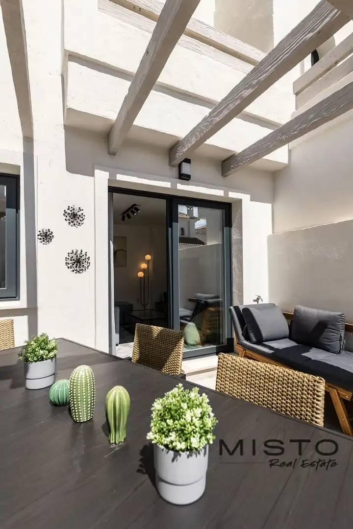 Casa a schiera in vendita a Urb. Dos Hermanas Ii  escalera  planta  puerta, imagen 8