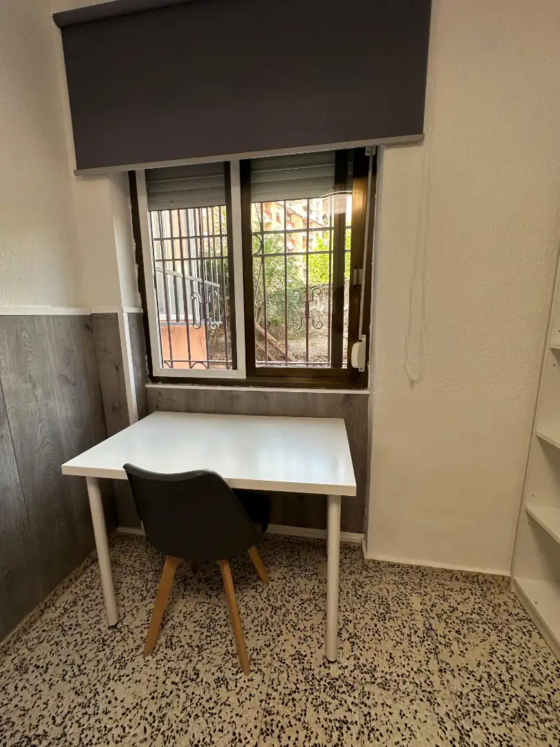 Habitación en Avenida de Madrid, 41, Renfe - Bulevar 1ª y 2ª Fase