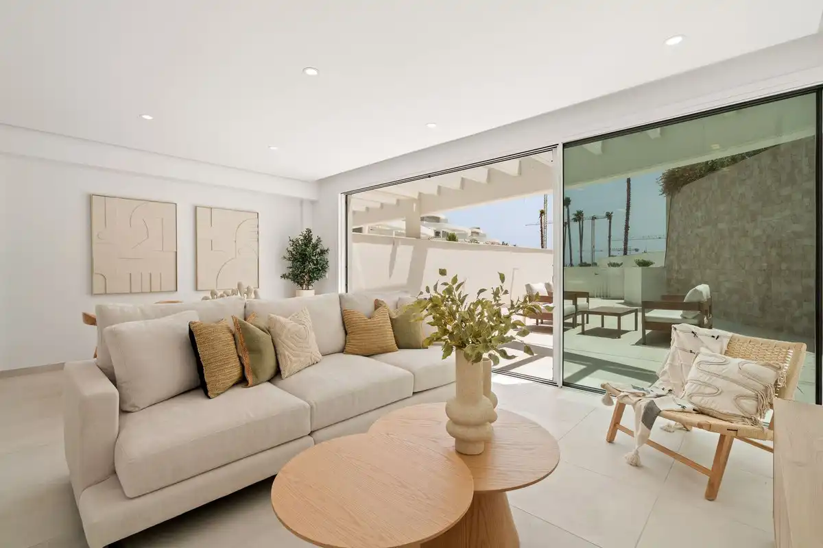 Wohnzimmer von Erdgeschoss zum Verkauf in Mijas mit Klimaanlage, Heizung und Terrasse