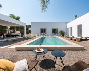 Exterior view of House or chalet for sale in La Pobla de Vallbona  with Air Conditioner, Heating and Private garden