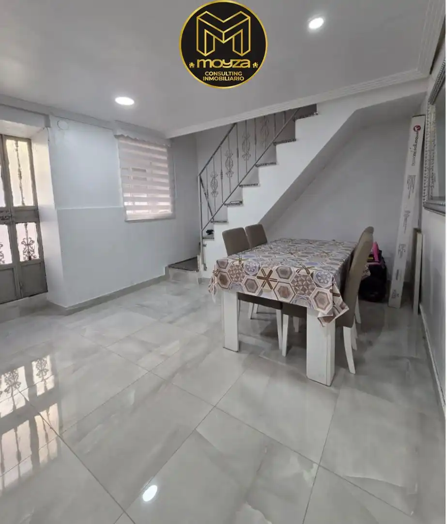 Casa in vendita a Ctra. Circunvalación - La Magdalena, imagen 2