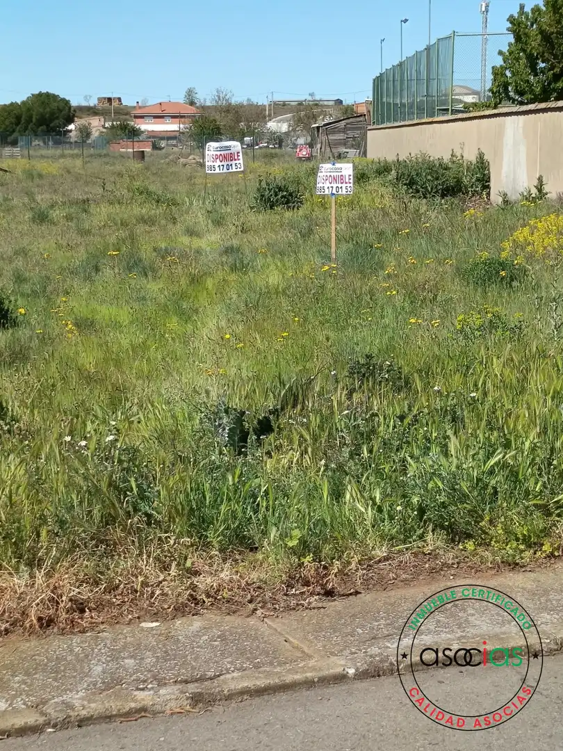 Terreno en venta en Chozas de Abajo