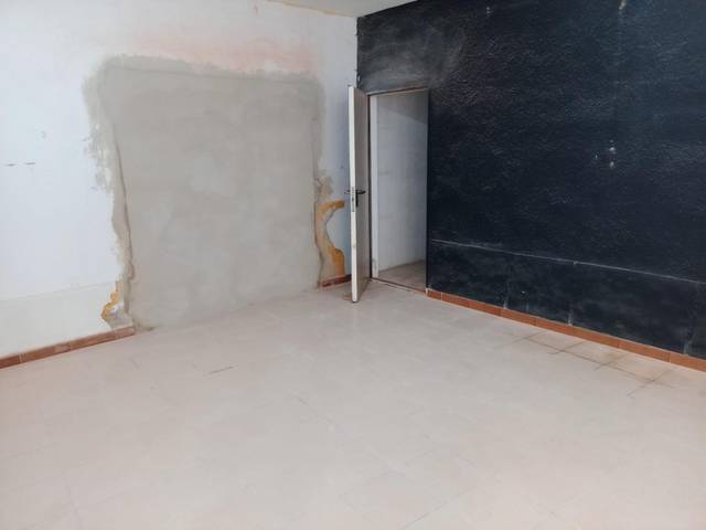 Local comercial en Alquiler en Centre Vila