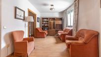 Living room of Flat for sale in  Madrid Capital