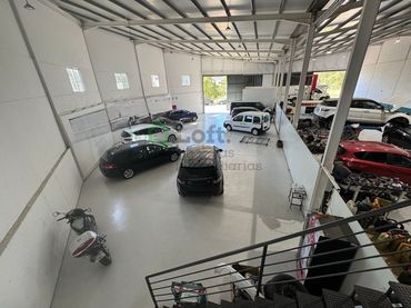 Nau industrial en venda a Olivenza