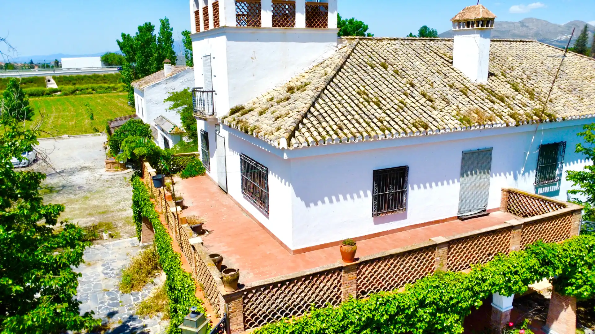 Vista exterior de Casa o chalet en venta en Granada con Jardín privado, Terraza y Trastero