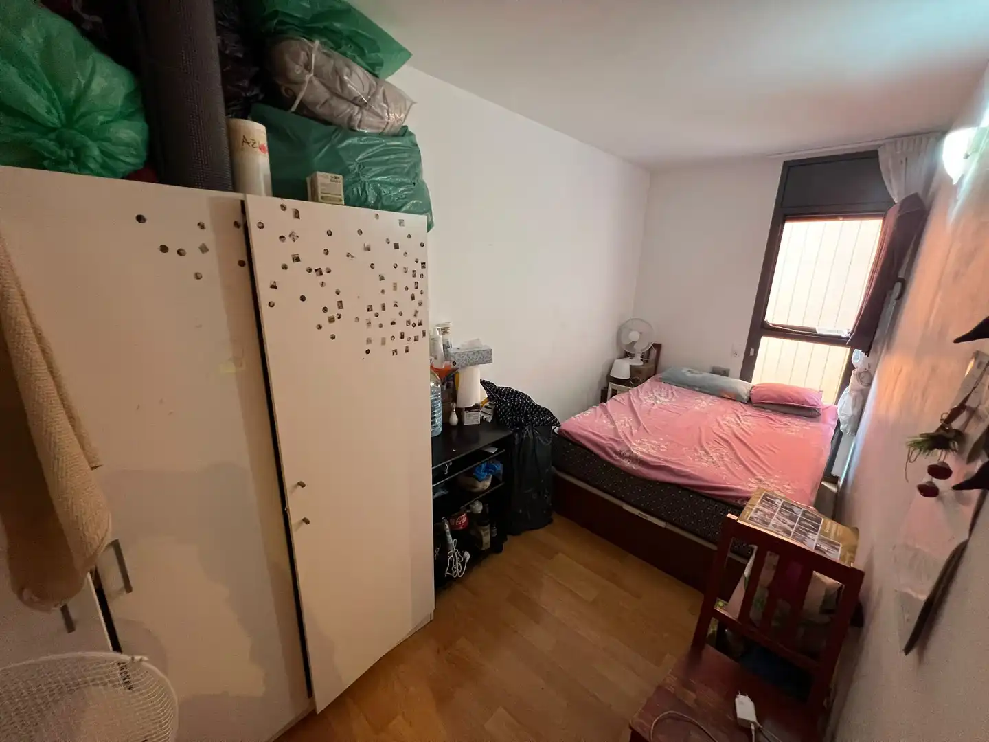 Habitación de Dúplex en venta en L'Hospitalet de Llobregat con Terraza