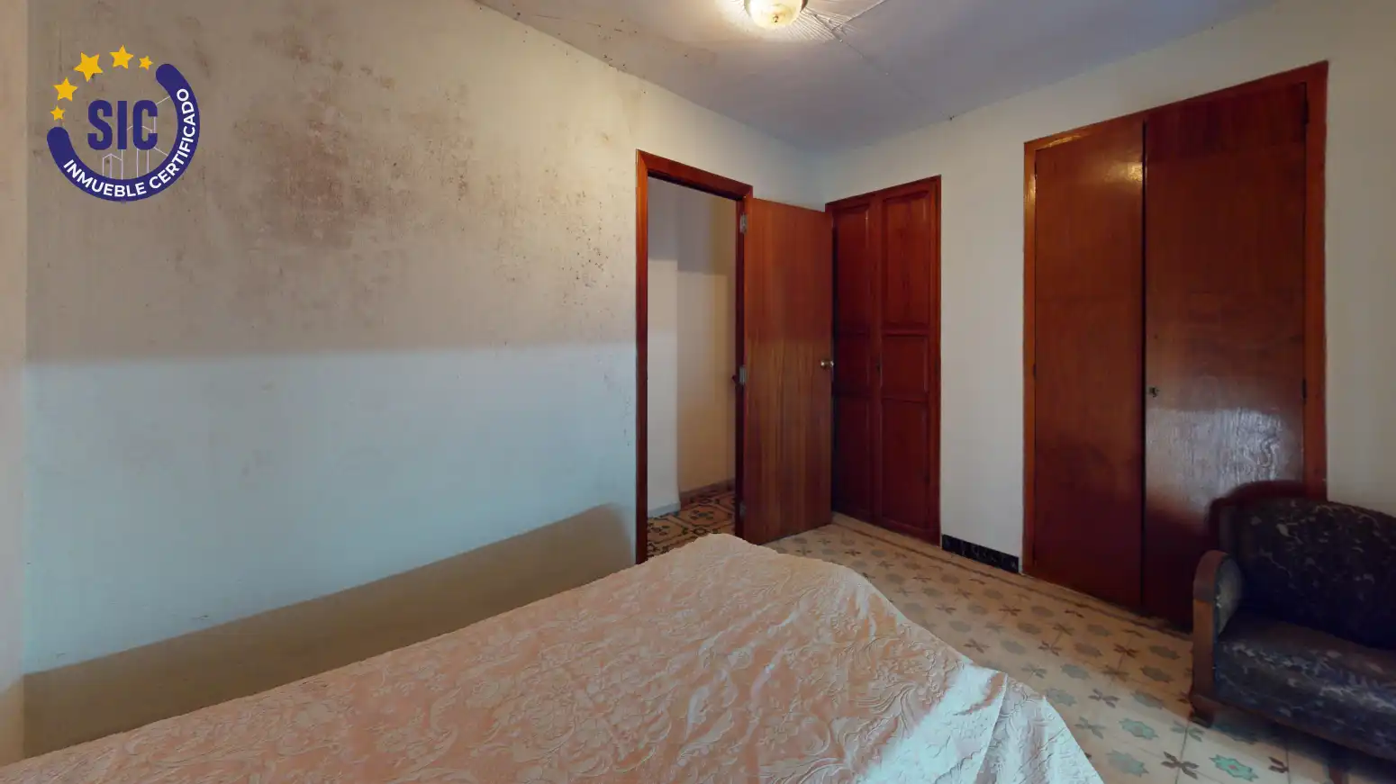 Habitación de Casa adosada en venta en Benifaió